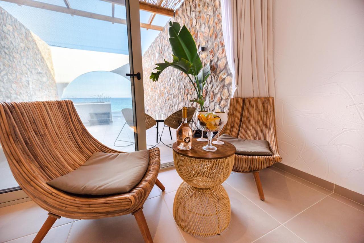 Delfini Beach Hotel & Suites อาร์คานเยโลส ภายนอก รูปภาพ